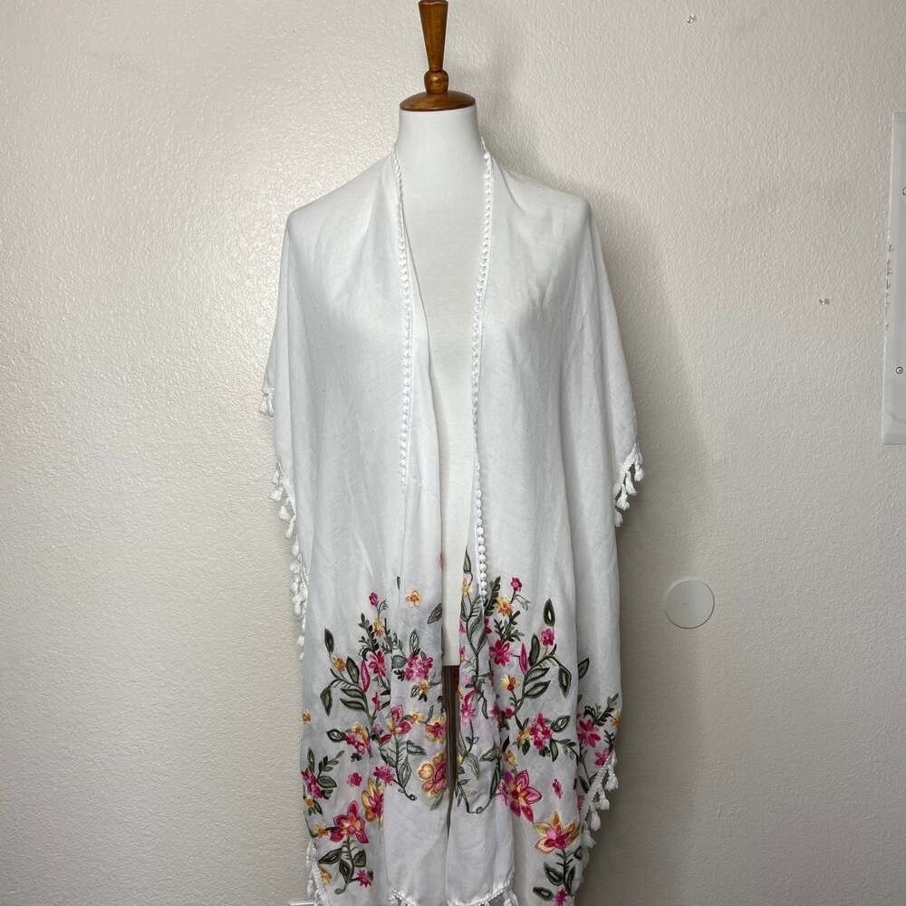 Boho Embroidered Floral Tassel Kimono